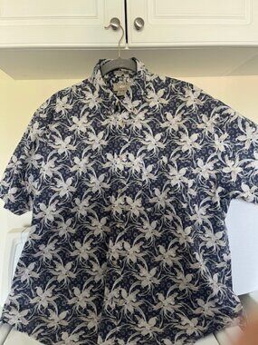 Natural Issue men’s cotton shirt.